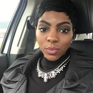 Meet your Posher, Alexis